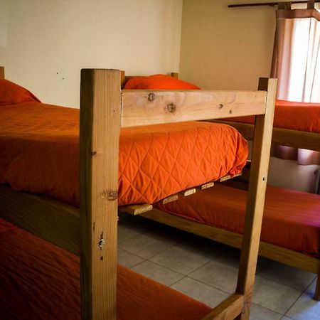 סן קרלוס דה ברילוצ'ה Hostel De La Plaza Amalia מראה חיצוני תמונה