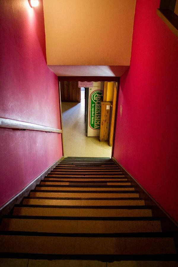 סן קרלוס דה ברילוצ'ה Hostel De La Plaza Amalia מראה חיצוני תמונה