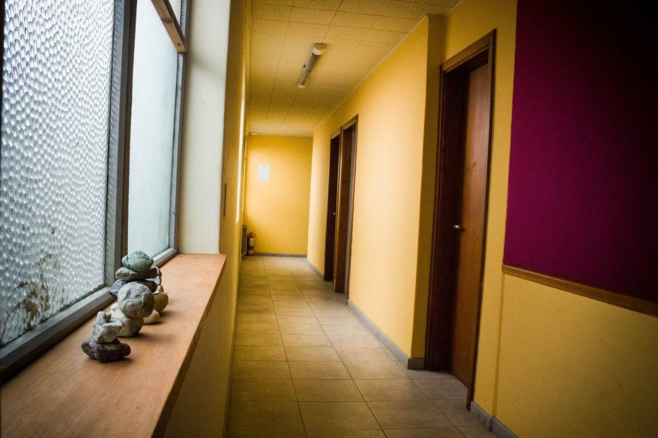 סן קרלוס דה ברילוצ'ה Hostel De La Plaza Amalia מראה חיצוני תמונה