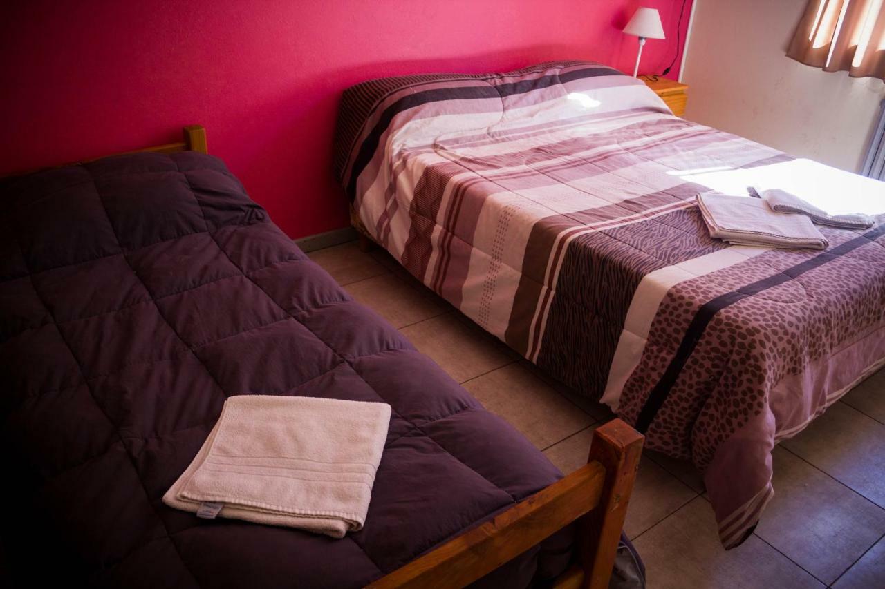 סן קרלוס דה ברילוצ'ה Hostel De La Plaza Amalia מראה חיצוני תמונה